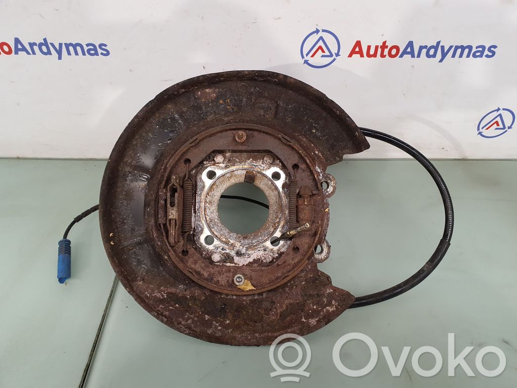 BMW 5 E39 Achsschenkel hinten 