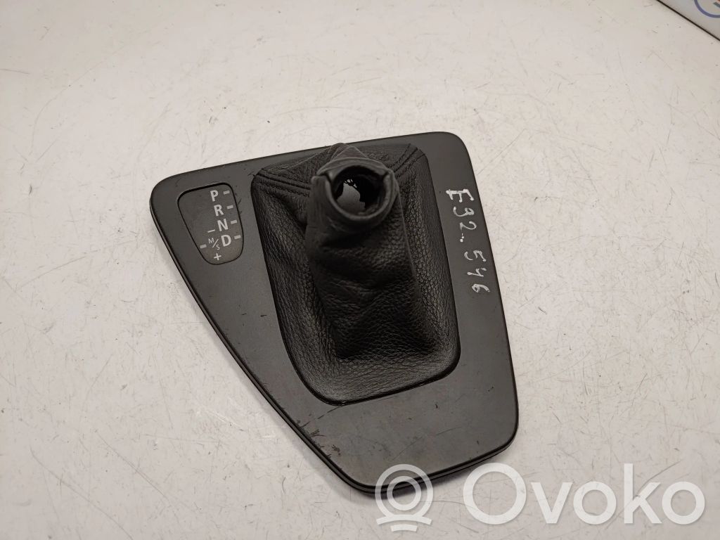 BMW 3 E92 E93 Ātrumu pārslēgšanas sviras dekoratīvā apdare (plastmasas) 