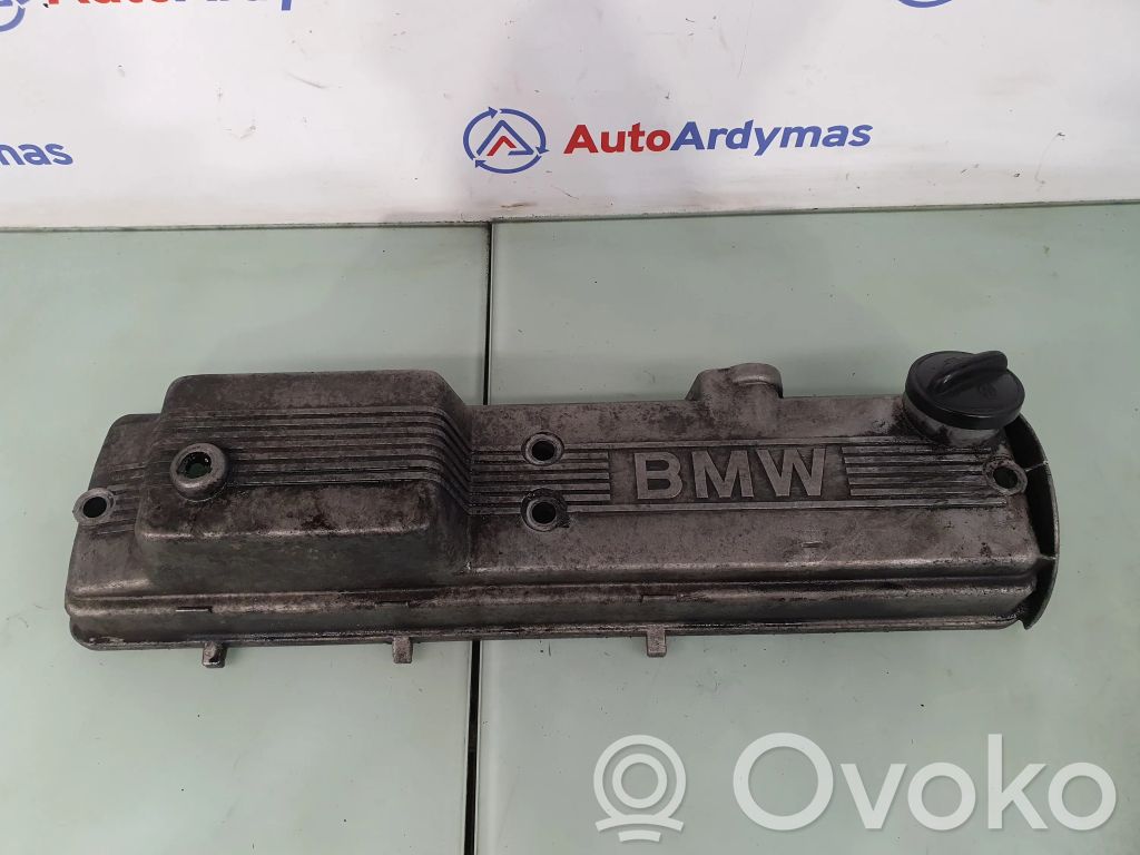 BMW 5 E34 Ventildeckel 