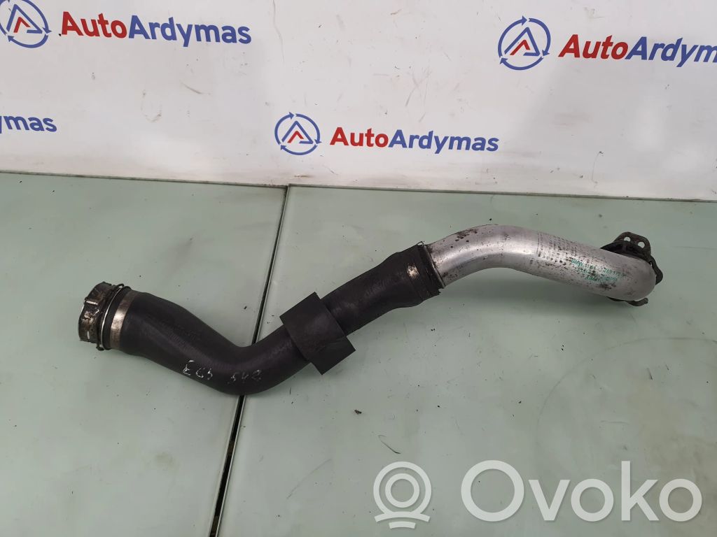 BMW 7 E65 E66 Välijäähdyttimen letku 