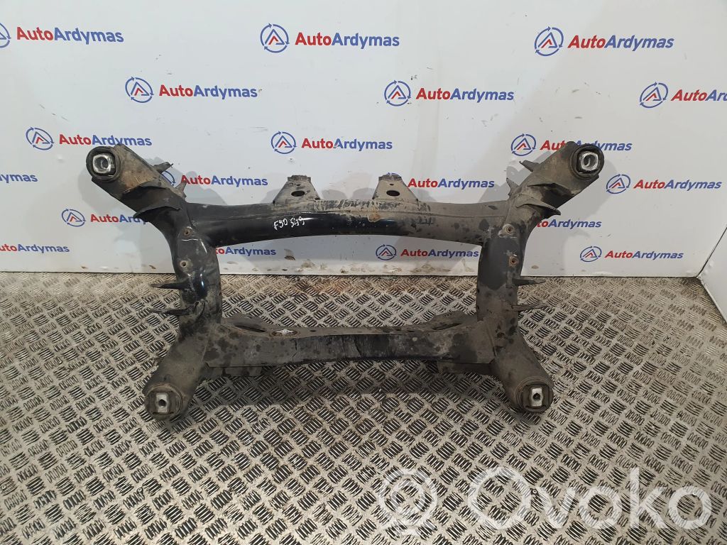 BMW 3 F30 F35 F31 Galinis traversas 
