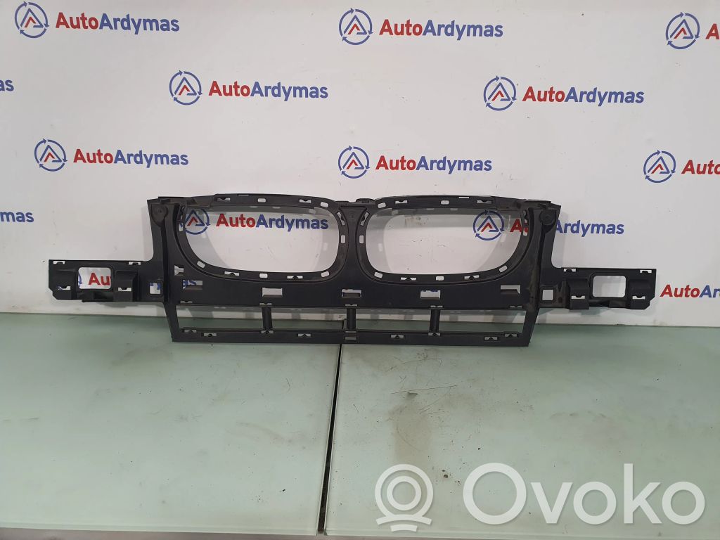 BMW X3 E83 Priekšpusē bampera sastiprinājums 