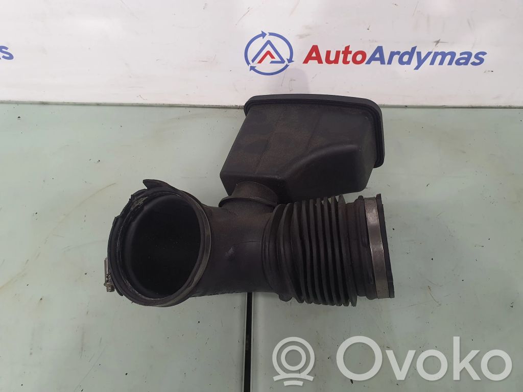 BMW 5 E60 E61 Air intake duct part 