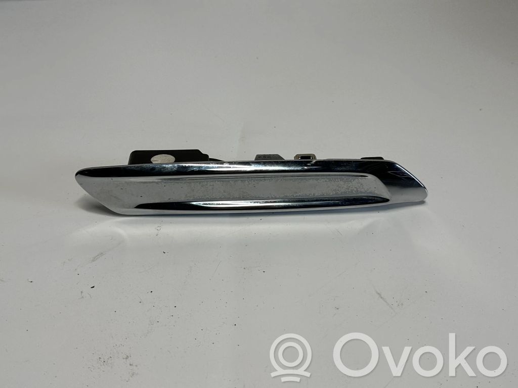 BMW 5 F10 F11 Mască aripă față (turnată) 