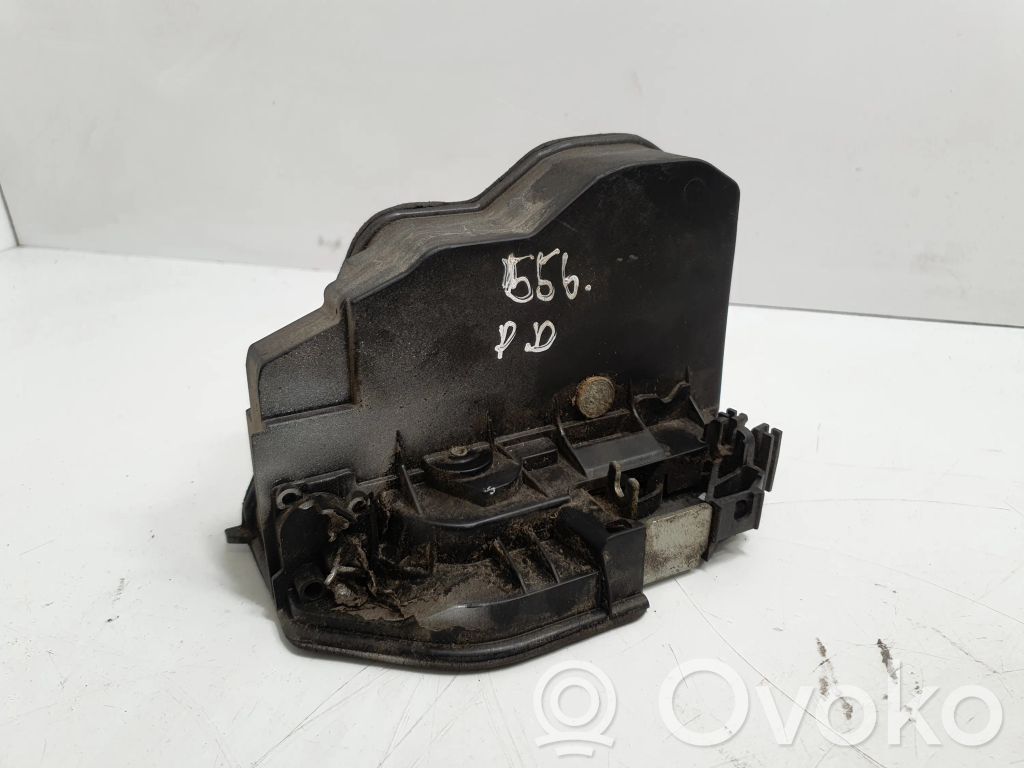 BMW 7 E65 E66 Priekinė durų spyna 