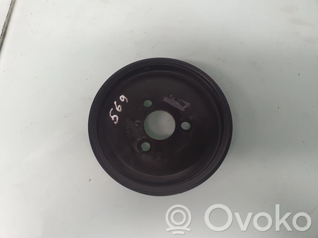 BMW 5 E60 E61 Ohjaustehostimen pumpun hihnapyörä 