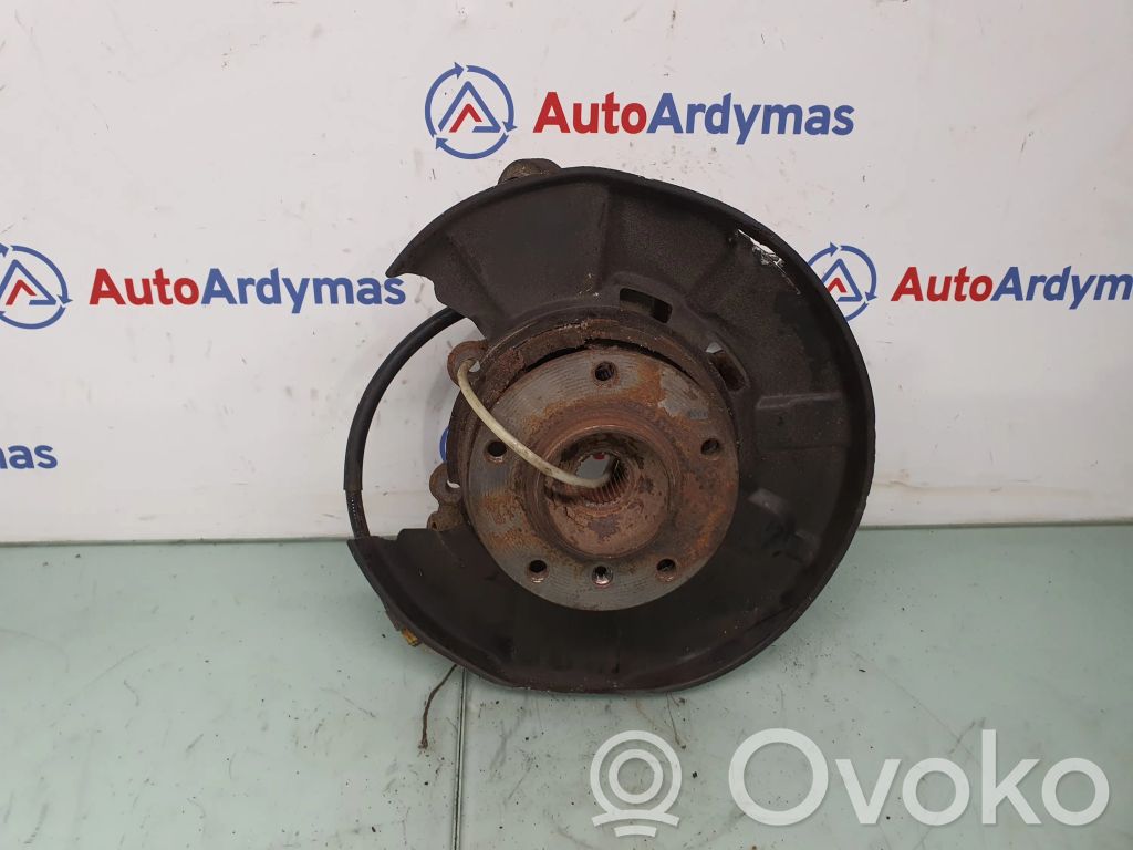 BMW 3 E90 E91 Aizmugurē riteņa rumbas vārpstas šarnīrs (stupica, capfa) 