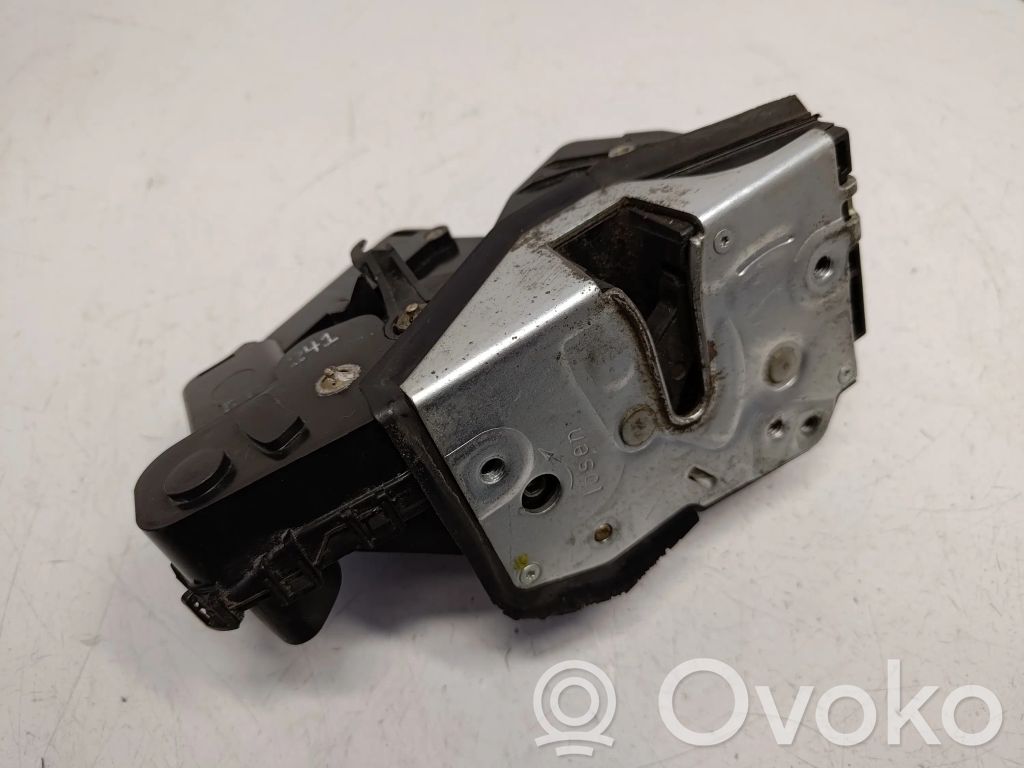 BMW 3 E46 Front door lock 