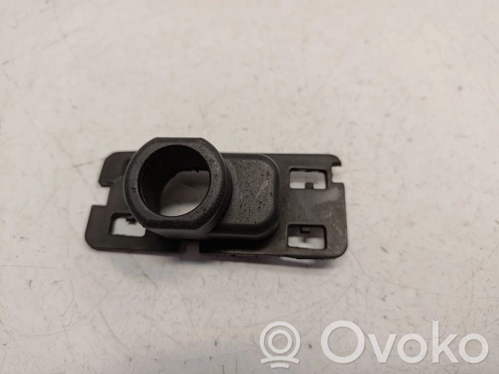 BMW X5 E70 Vordere Sensorhalterung Einparkhilfe Parktronic PDC 