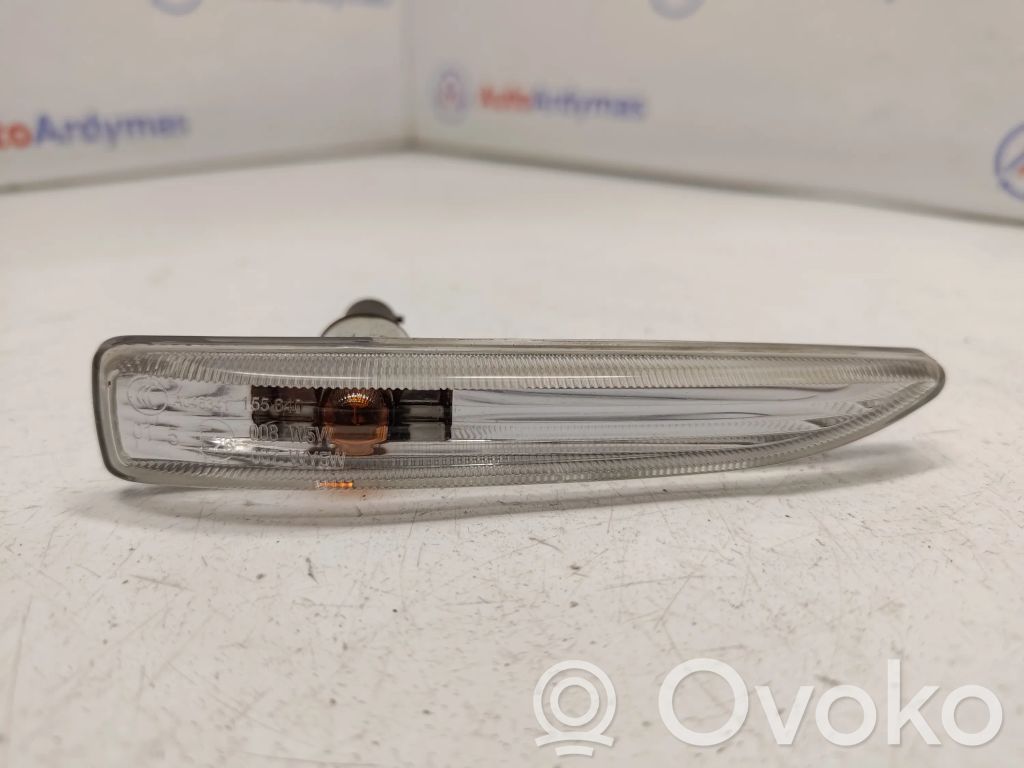 BMW 7 E65 E66 Front fender indicator light 