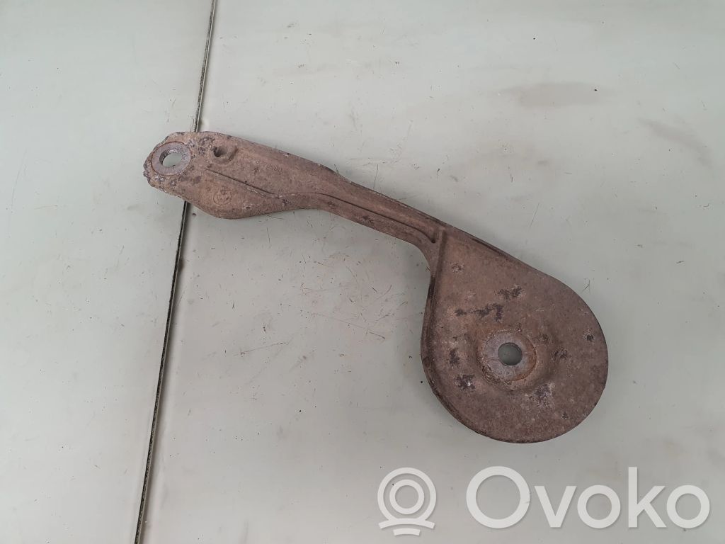BMW X5 E70 Cits aizmugures šasijas elements 