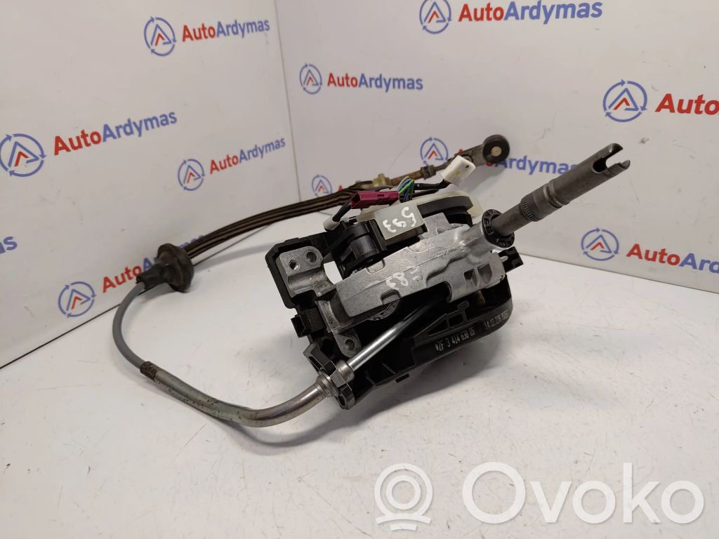 BMW X3 E83 Gear shifter/selector 