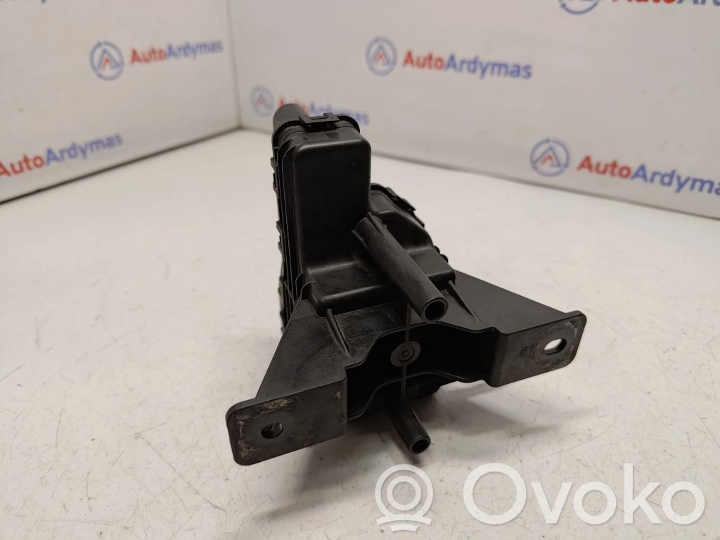 BMW 3 E90 E91 Adblue pump 
