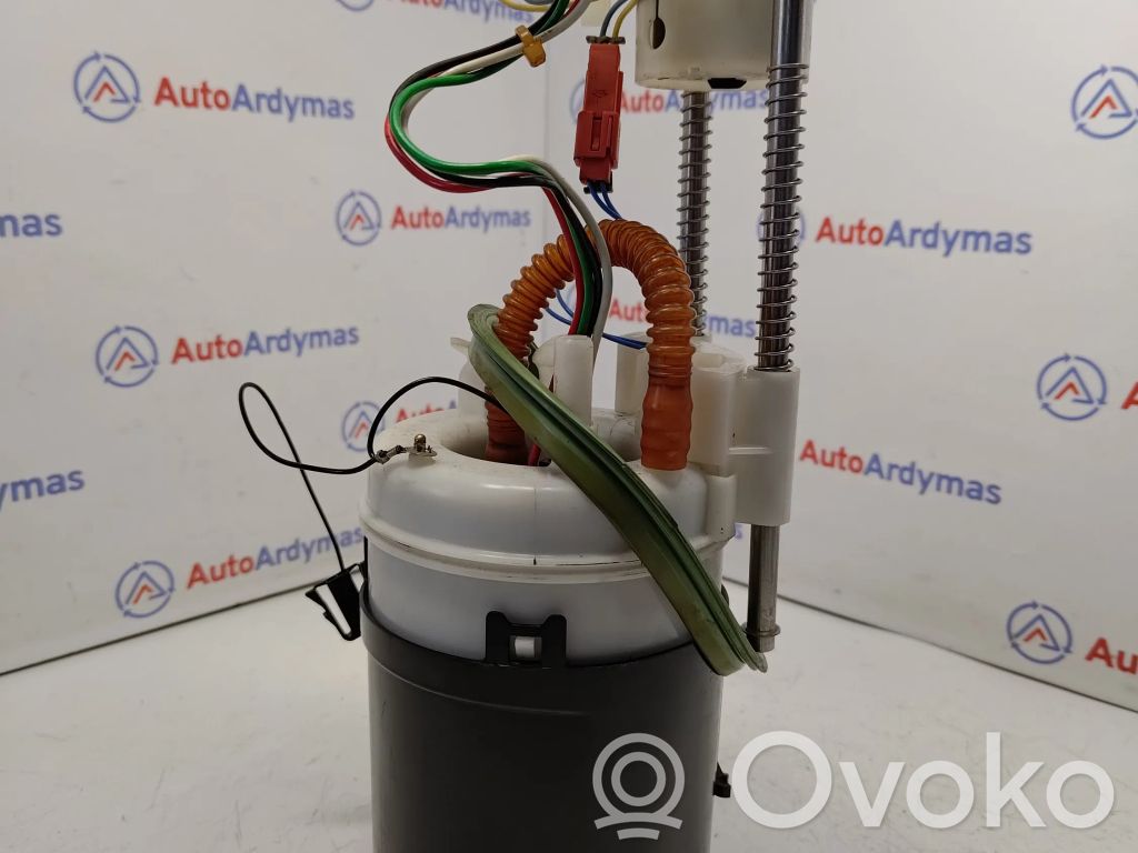 BMW X5M E70 Bomba interna de combustible 
