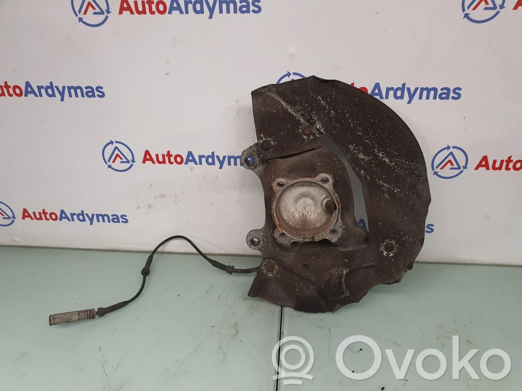 BMW 7 E65 E66 Priekšējā riteņa rumbas vārpstas šarnīrs (stupica, capfa) 