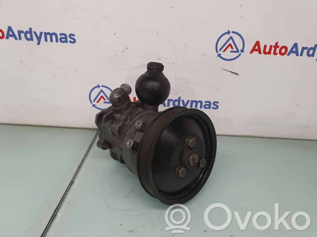BMW 7 E65 E66 Vairo stiprintuvo siurblys 