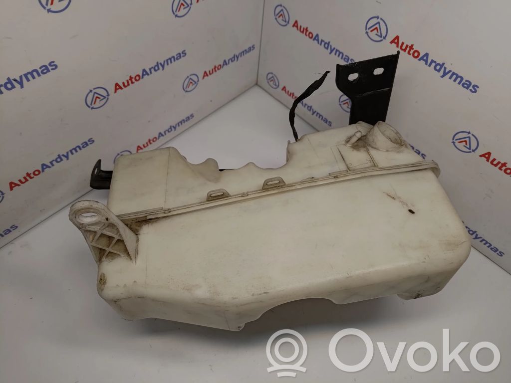 BMW 7 E65 E66 Wischwasserbehälter 