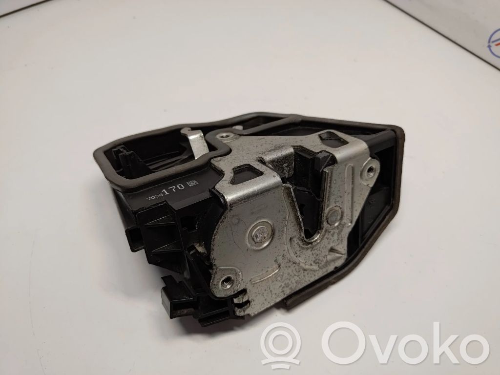 Front door lock   7036170,51217036170,51217154628,51217167068