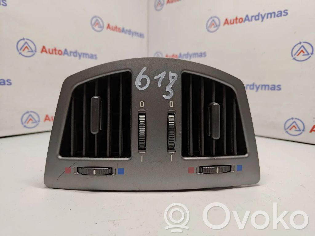 BMW 7 E65 E66 Rejilla de ventilación trasera 