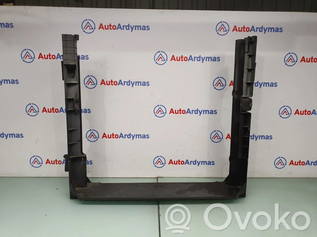 BMW X5 E70 Radiatoru dekoratīvā apdare 