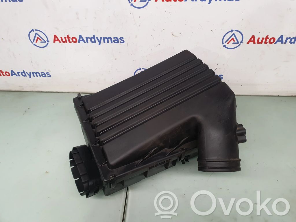 BMW X5 E70 Air filter box 