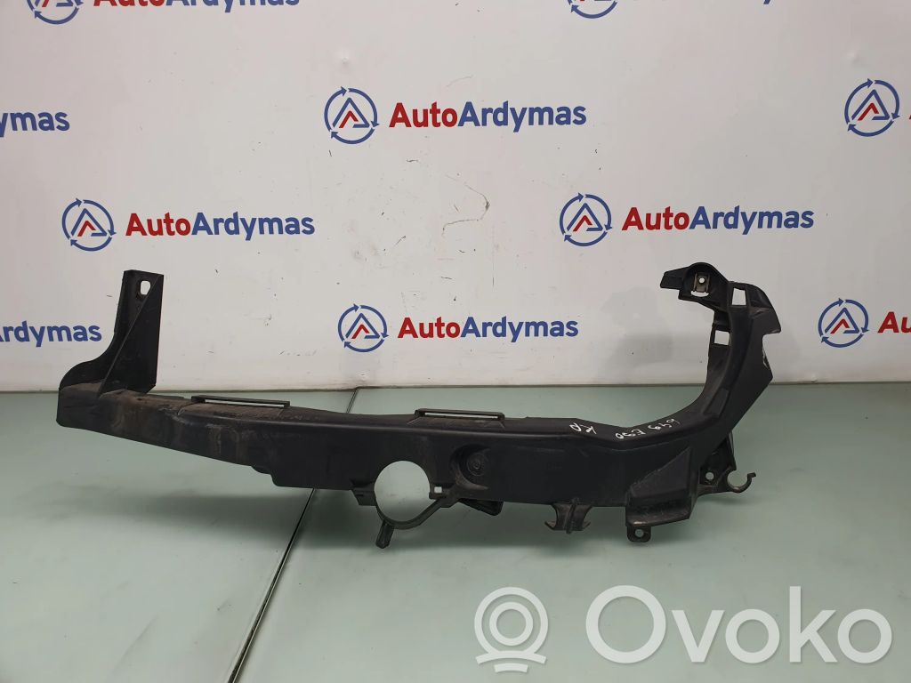 BMW 3 E90 E91 Headlight/headlamp mounting bracket 