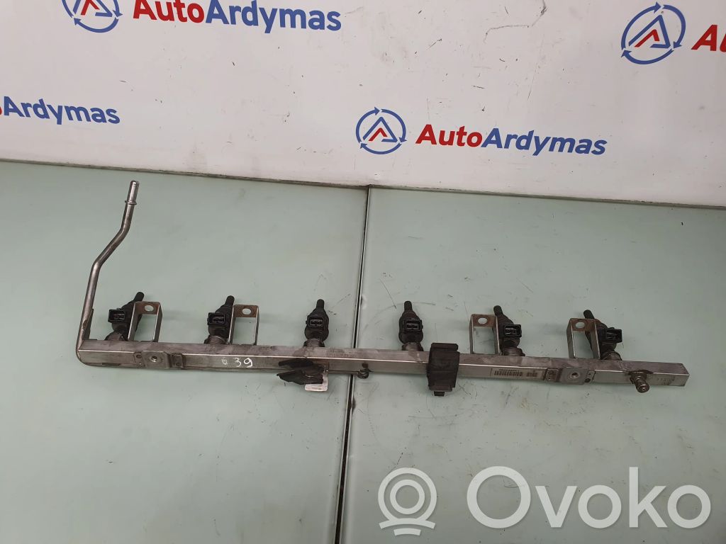 BMW Z4 E85 E86 Fuel injector supply line/pipe 