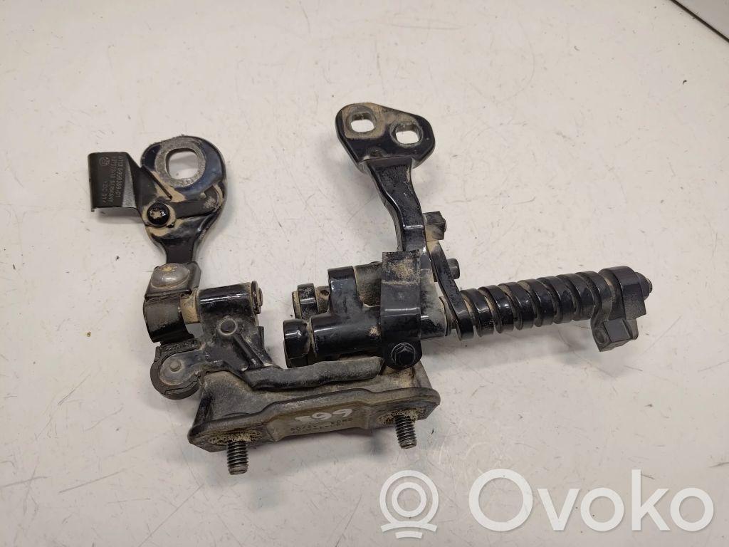 Tailgate/trunk/boot hinge   7119042,41627152676