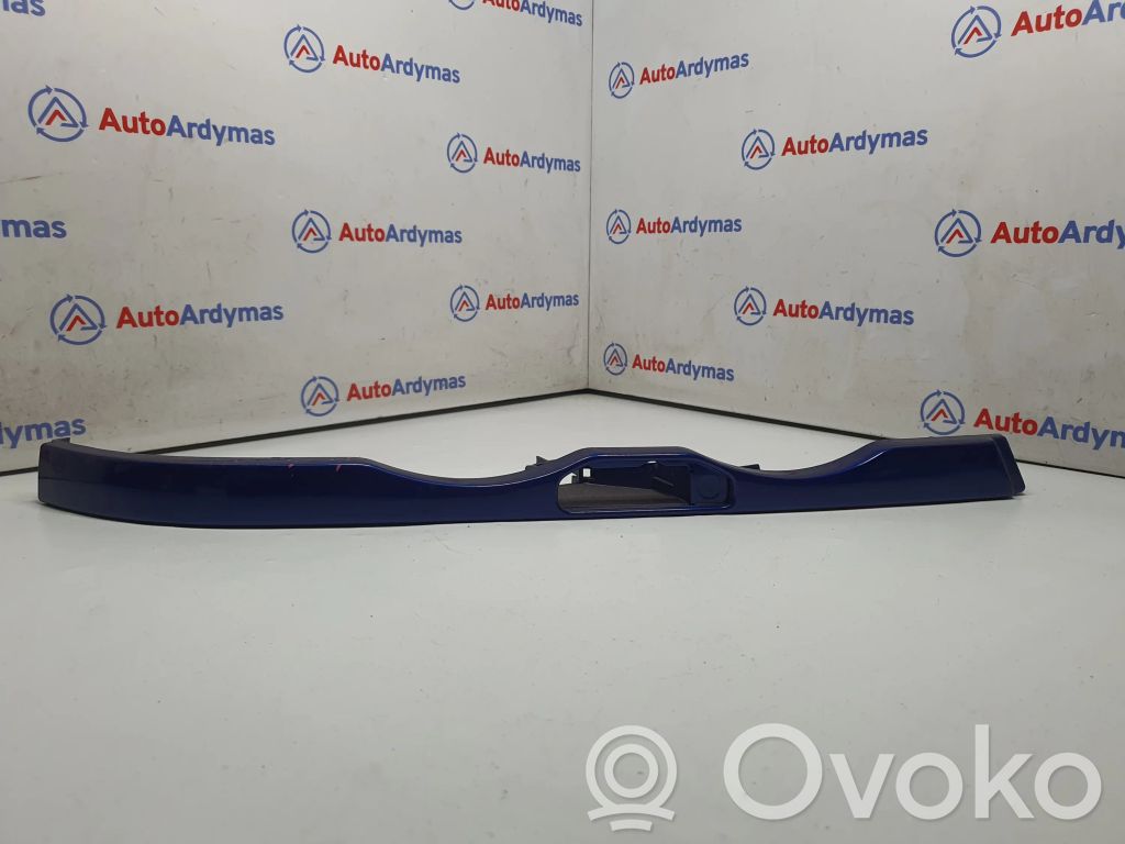 BMW 3 E46 Under headlight/headlamp trim 