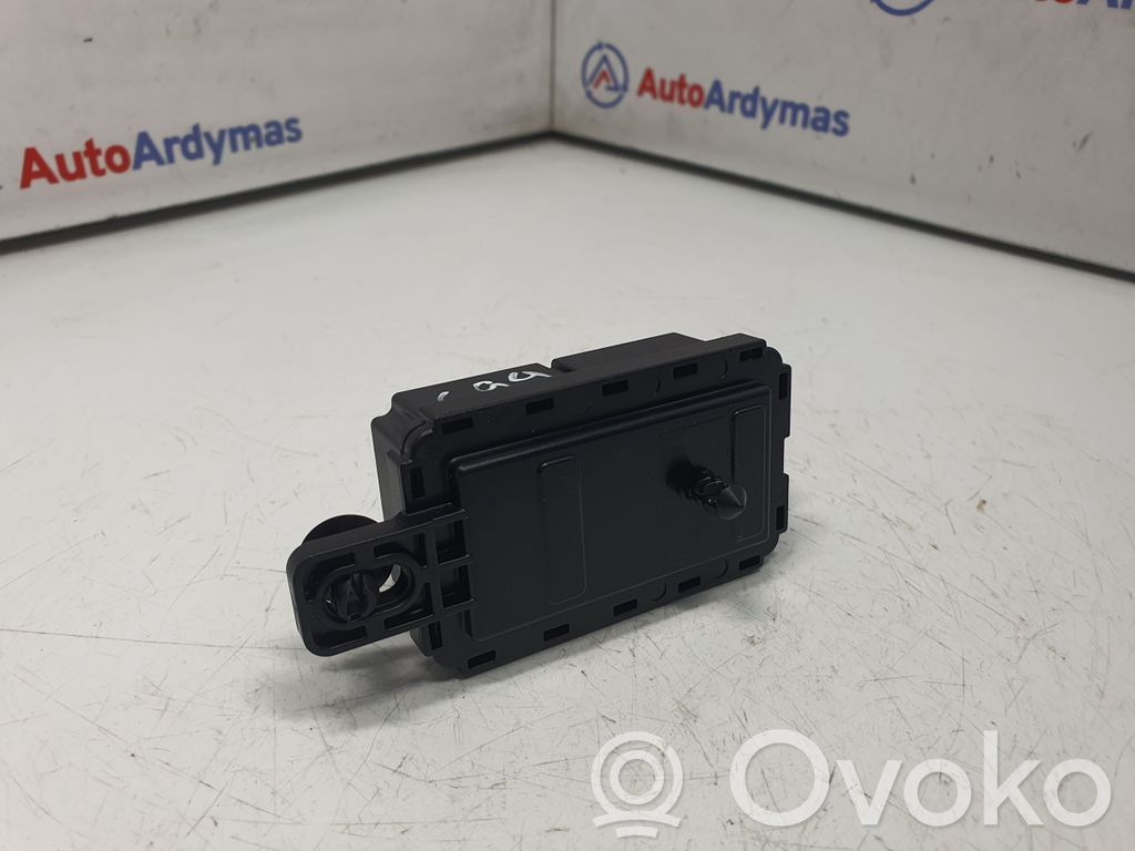 Amplificator antenă aeriană   7928648,61357928648,61357928690