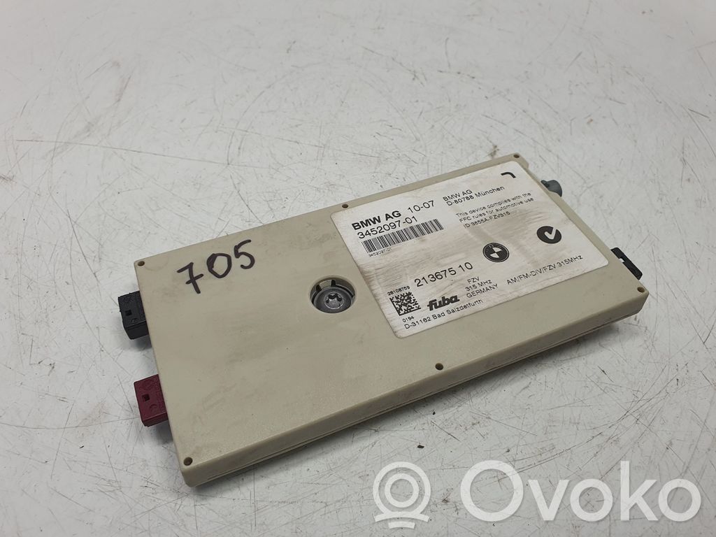 BMW X3 E83 Antenos stiprintuvas 