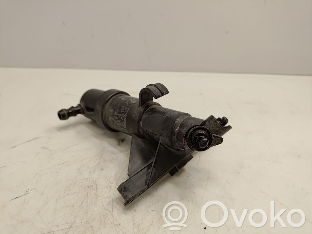 BMW 5 E60 E61 Headlight washer spray nozzle 