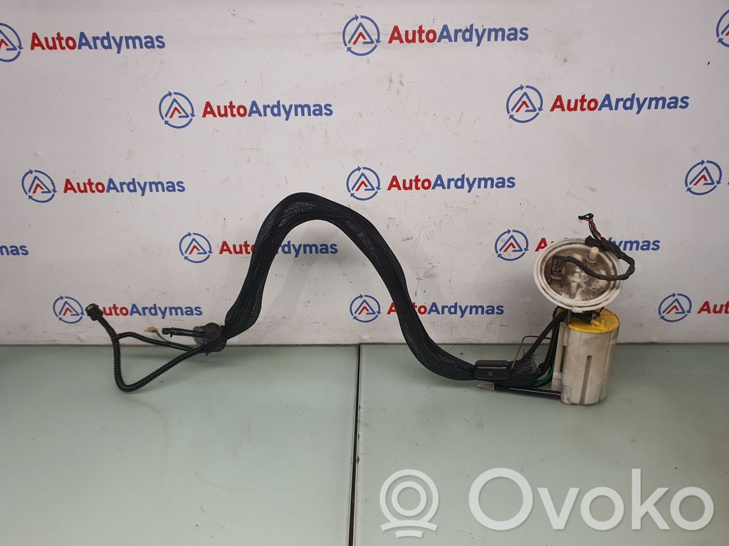 BMW 5 E60 E61 Pompe à carburant 