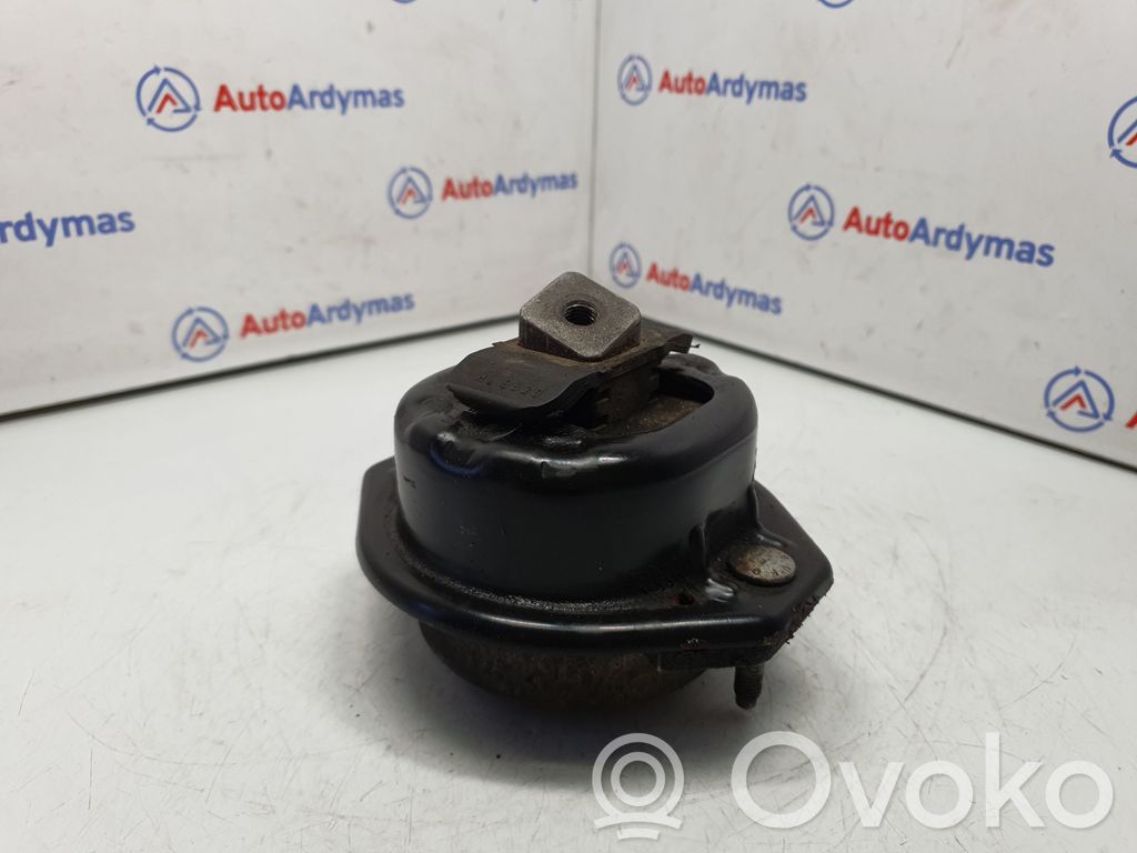BMW 7 E65 E66 Engine mount bracket 