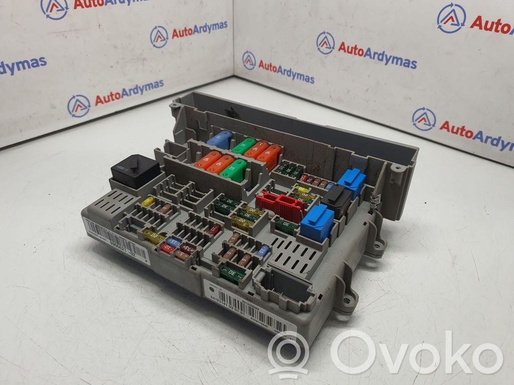 BMW 1 E81 E87 Drošinātāju bloks 