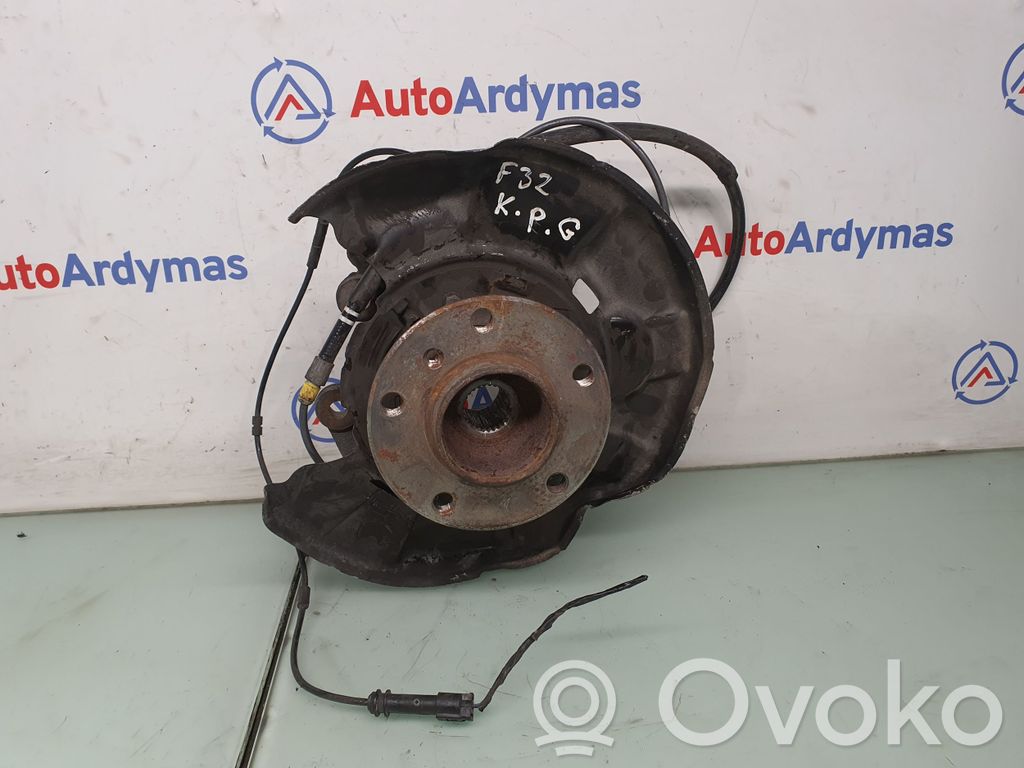 BMW 4 F32 F33 Zwrotnica koła tylnego 
