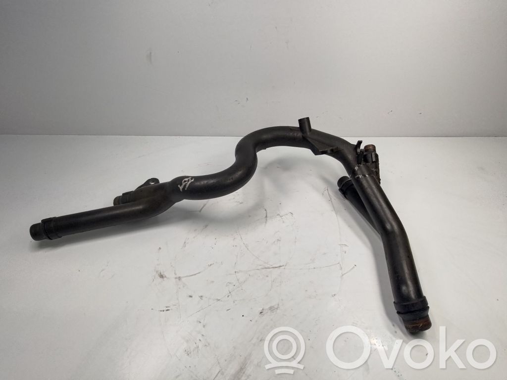 BMW 5 E39 Engine coolant pipe/hose 