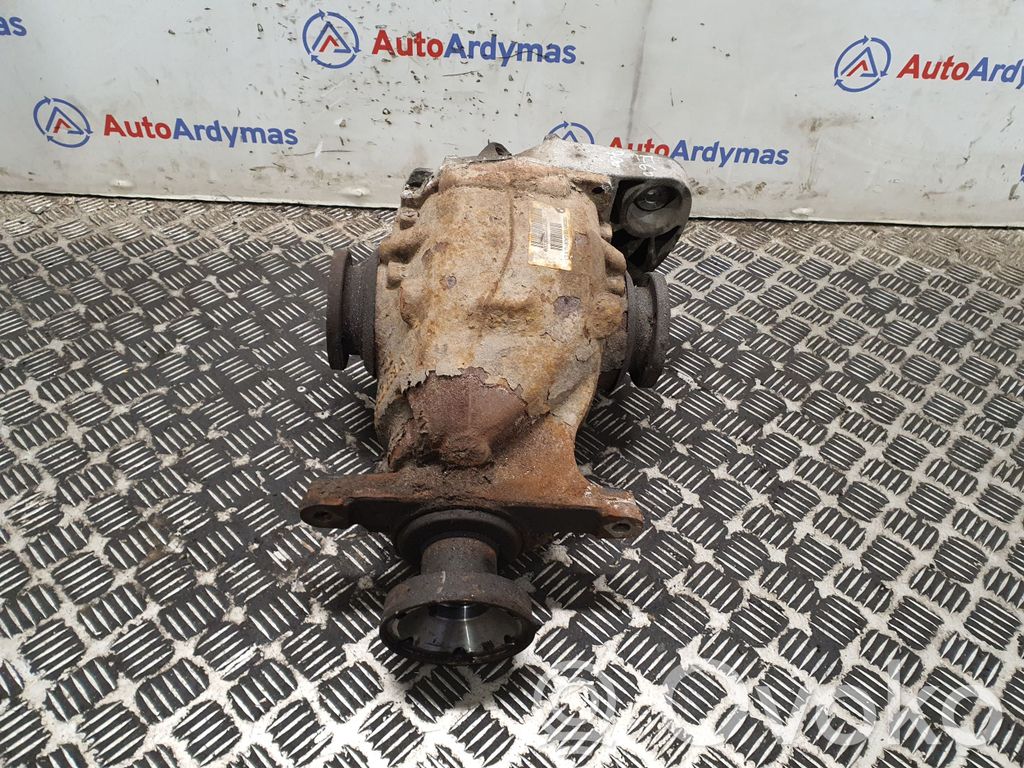 BMW 5 E60 E61 Galinis reduktorius 