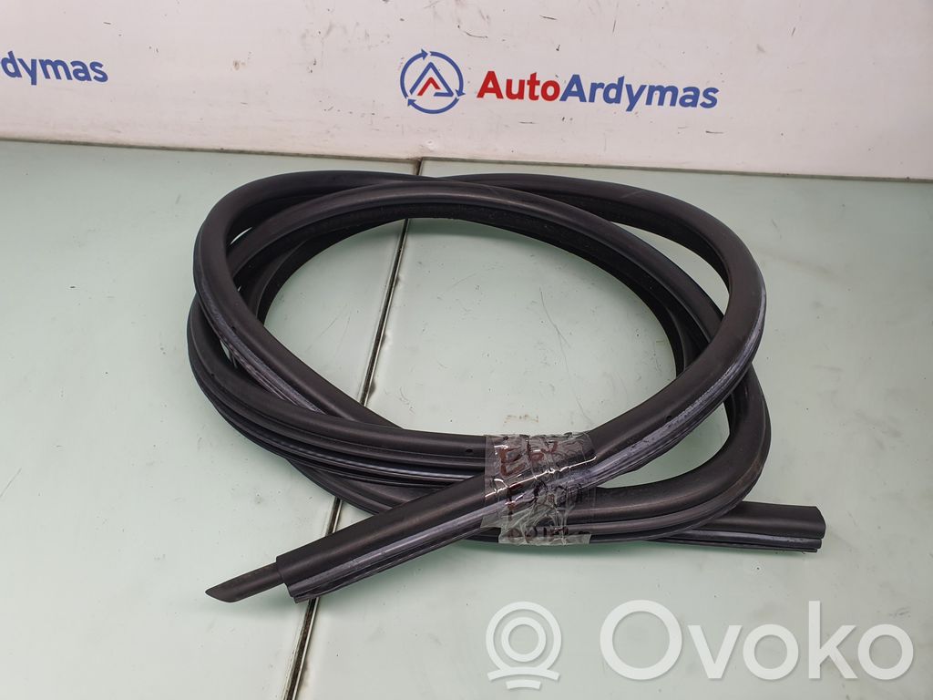 BMW 5 E60 E61 Etuoven kumitiiviste 