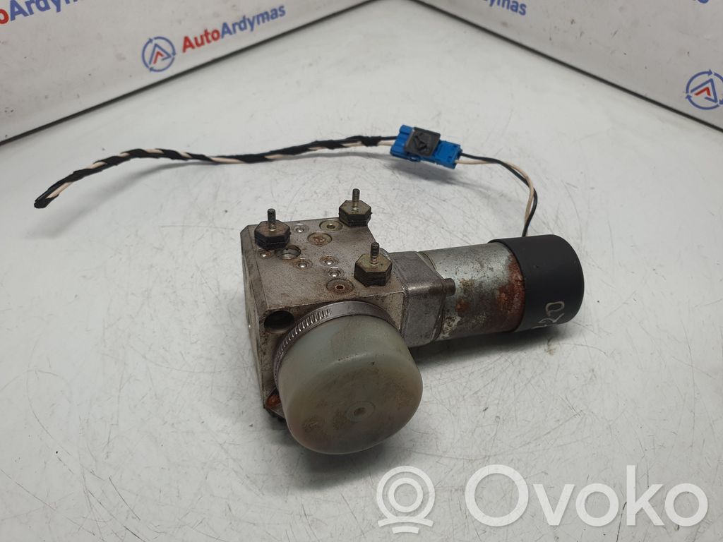 BMW 5 E39 Tailgate hydraulic pump motor 