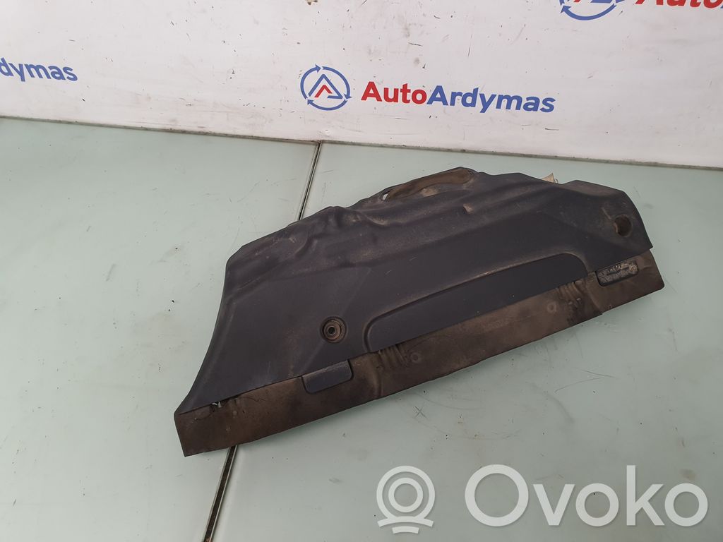 BMW X3 E83 Autres pièces compartiment moteur 