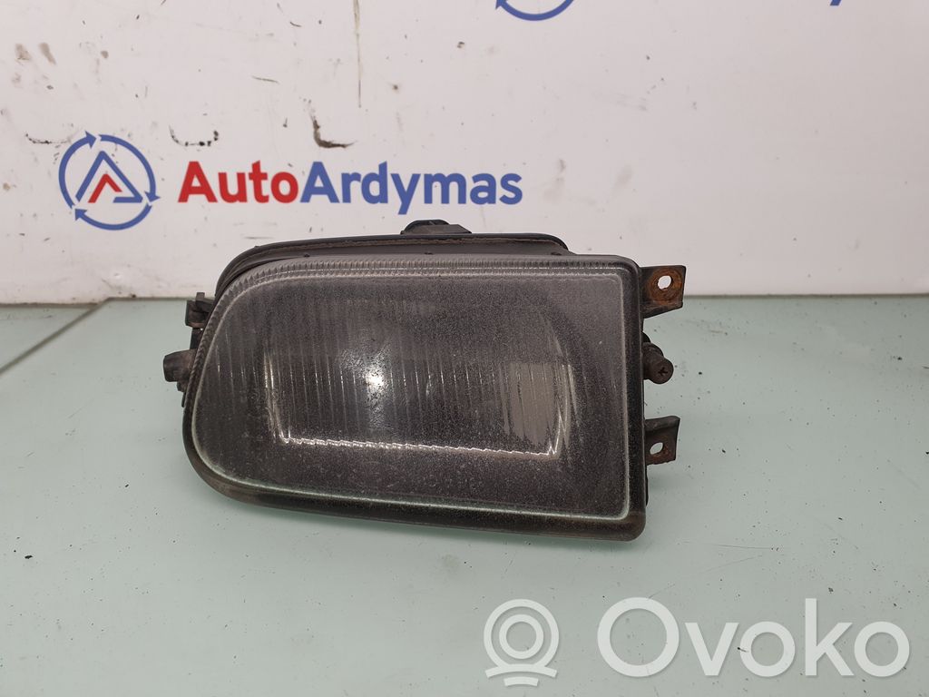 BMW 5 E39 Miglas lukturis priekšā 