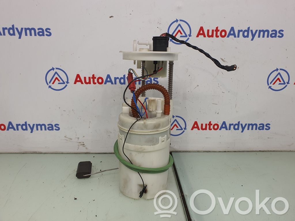 BMW X5 E70 Bomba interna de combustible 