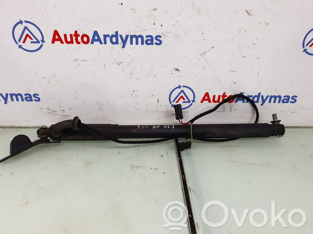 BMW X5 E70 Tailgate/trunk strut/damper 