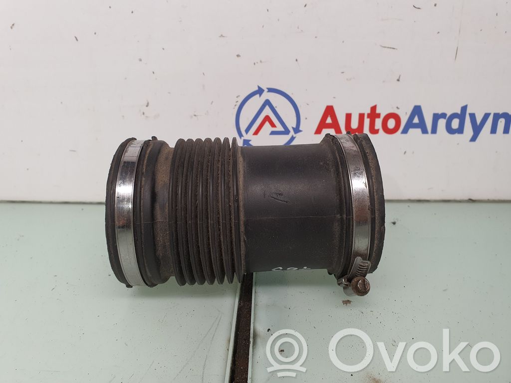 BMW 7 E65 E66 Ilmanoton kanavan osa 