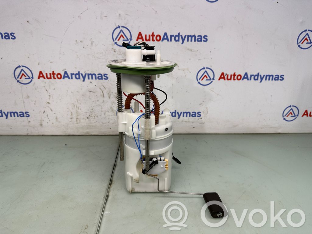 BMW X5 E70 Bomba interna de combustible 