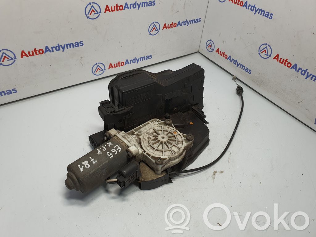 BMW 7 E65 E66 Priekinė durų spyna 