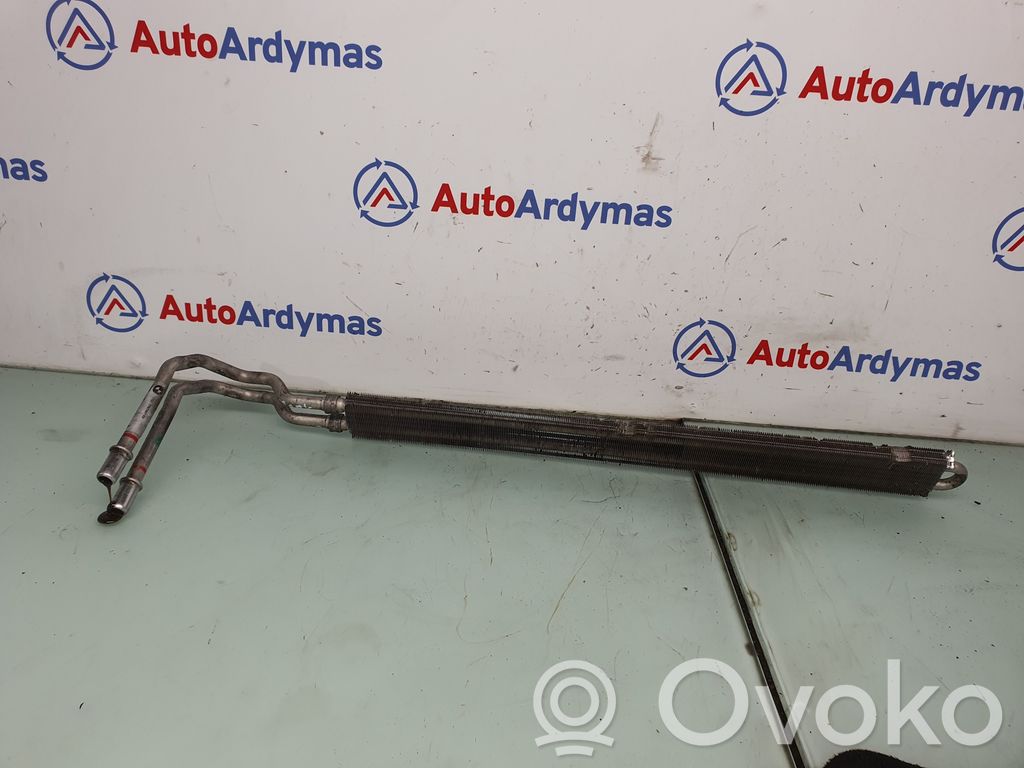 Vairo stiprintuvo radiatorius   7800369,17217800369,7787447,7789882