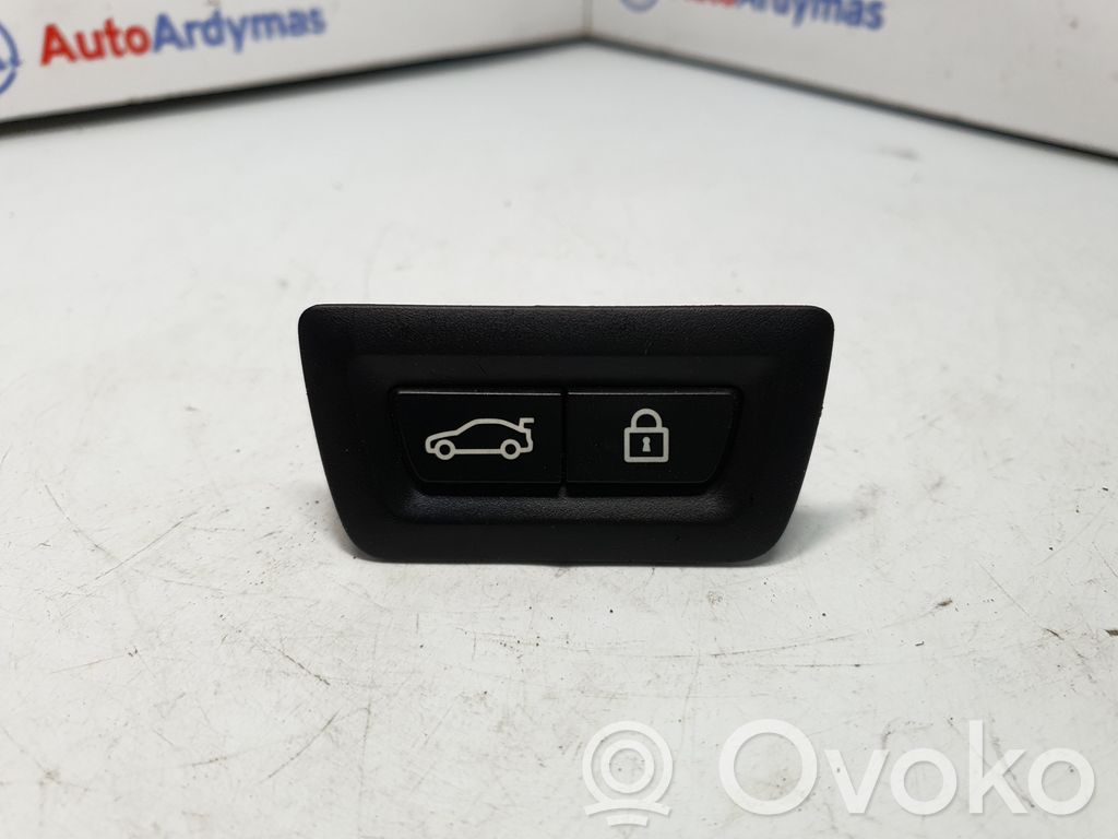 BMW X3 F25 Tailgate/boot open switch button 
