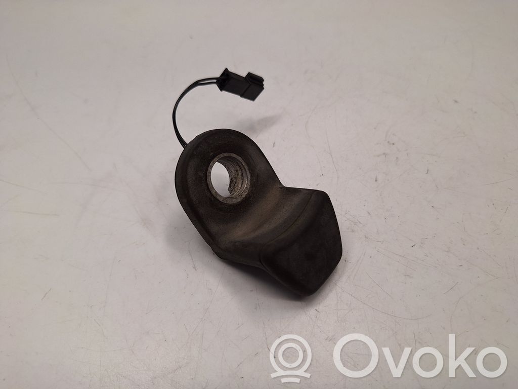 BMW 3 E90 E91 Tailgate glass/window release handle 